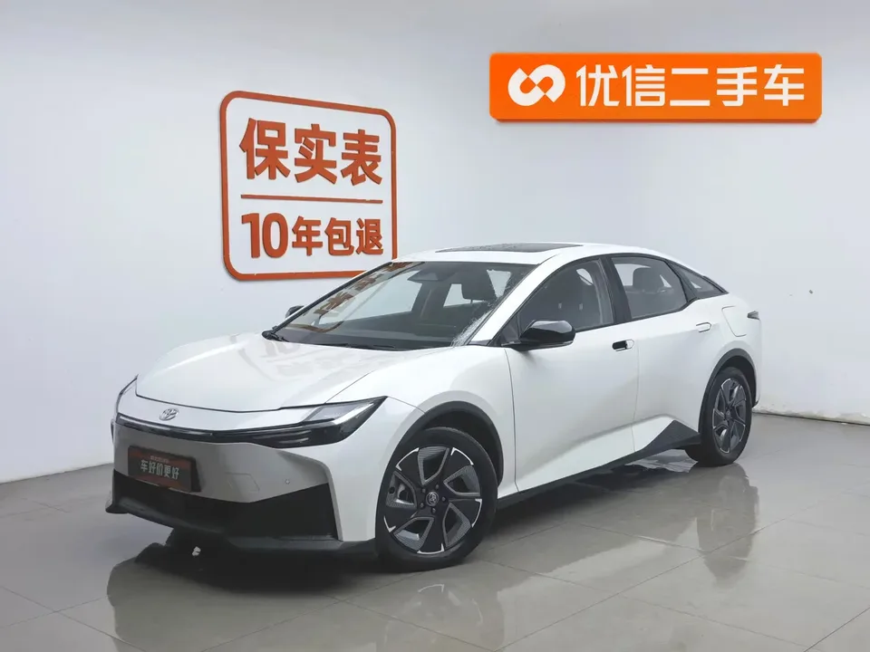 Toyota bZ3 Toyota bZ3 2023 Elite PRO 2023 — photo 1, buy with delivery to Moscow