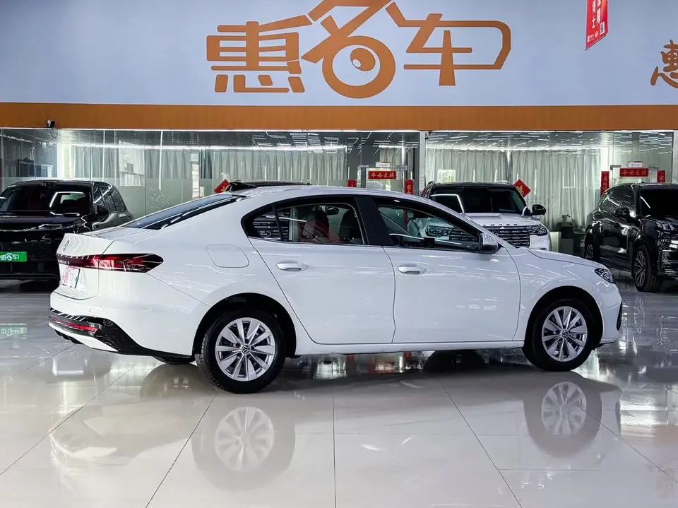 Volkswagen Sagitar Sagitar 2026 S 1.5L Automatic Elite Edition 2026 — thumbnail 5
