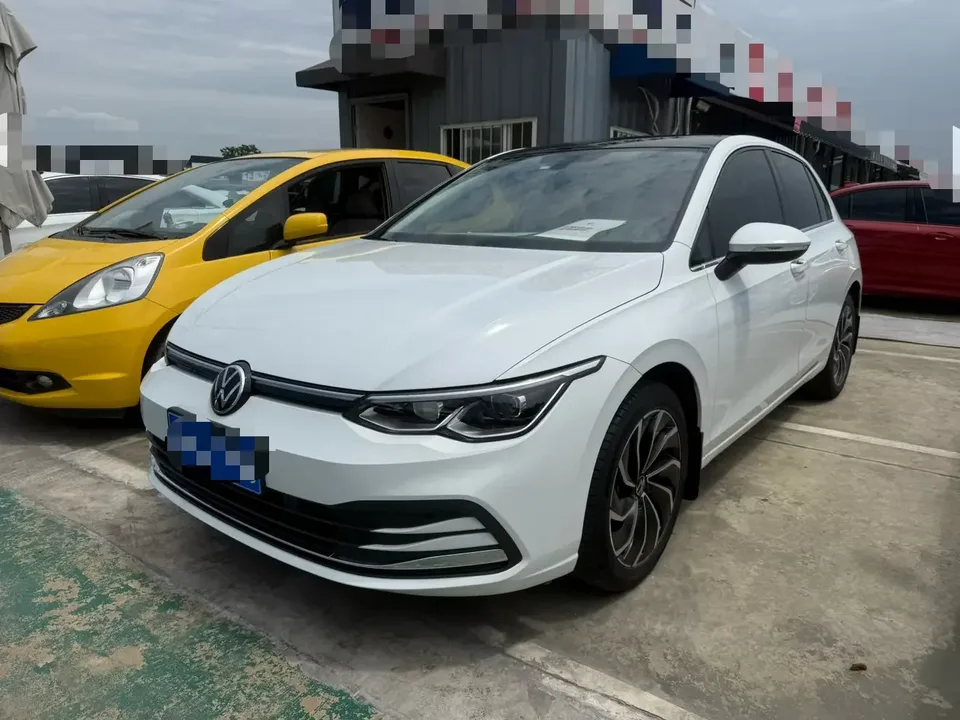 Volkswagen Golf golf 2023 280TSI DSG Pro facelift 2023 — photo 1, buy with delivery to Moscow