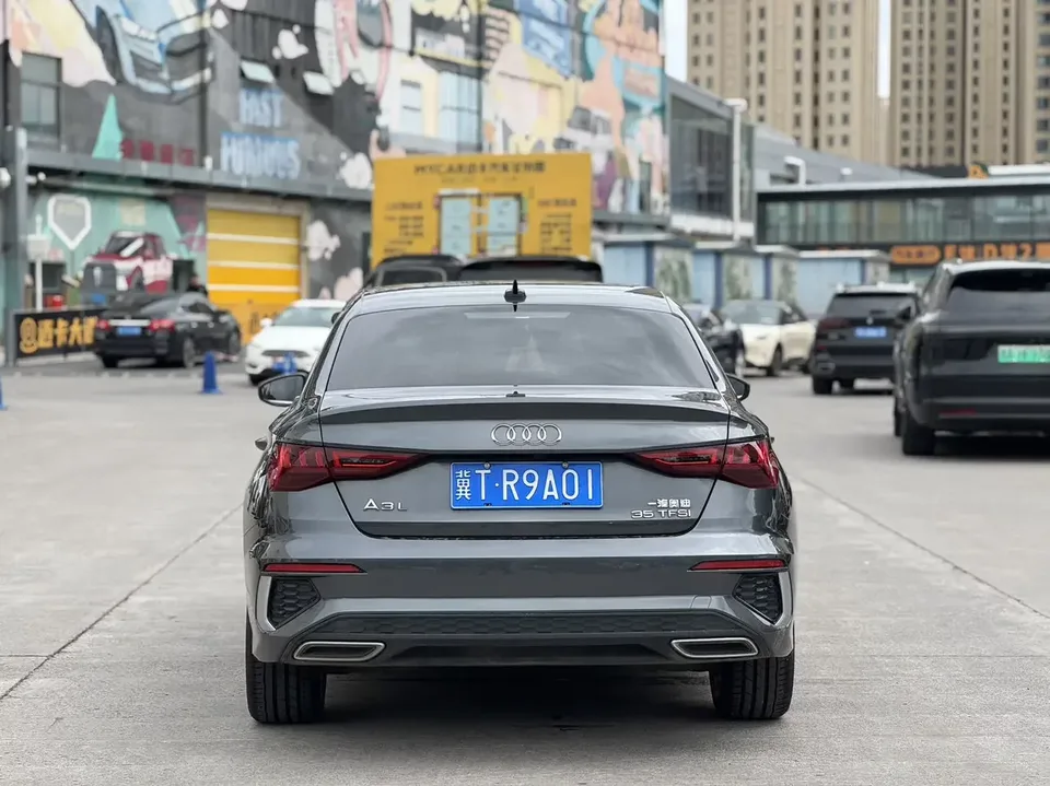 Audi A3 Audi A3 2022 A3L Limousine 35 TFSI Stylish Sports 2022 — миниатюра 2