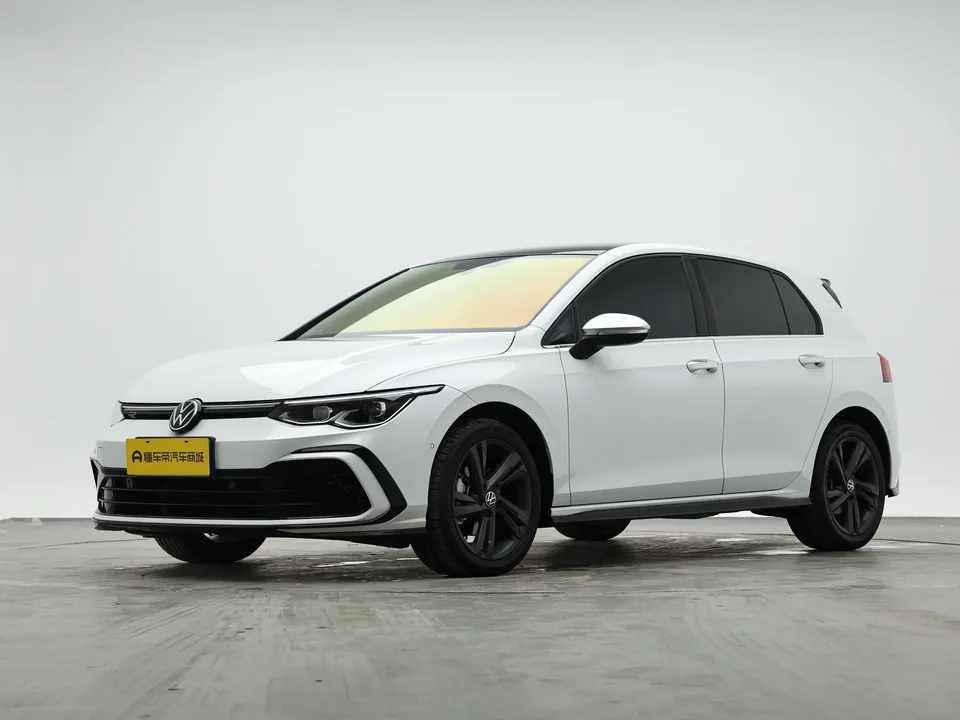 Volkswagen Golf golf 2023 280TSI DSG R-Line Lite 2023 — photo 1, buy with delivery to Moscow