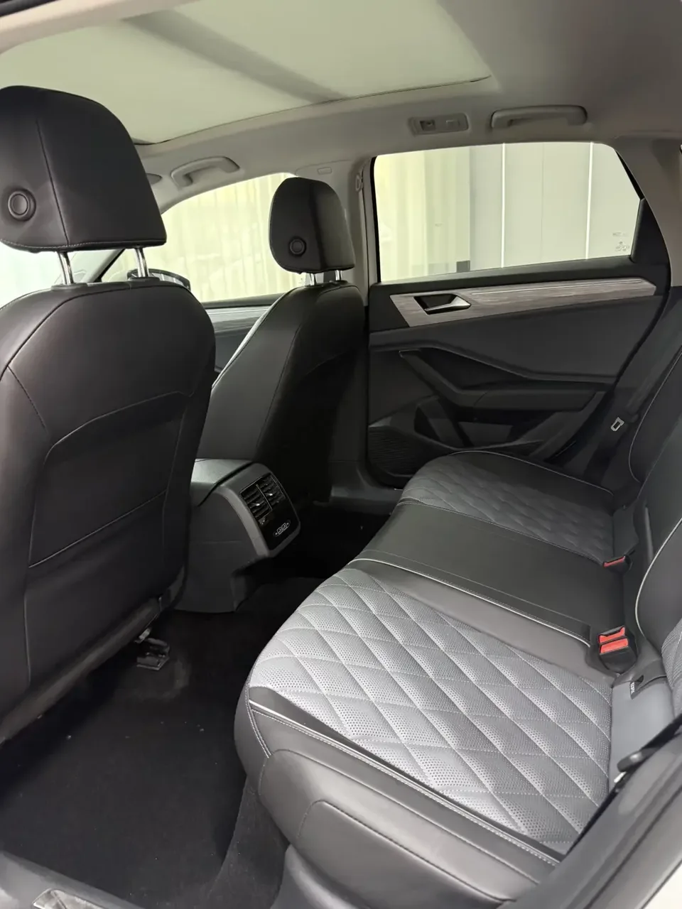 Volkswagen Sagitar Sagitar 2023 280TSI DSG Beyond Edition 2022 — thumbnail 5