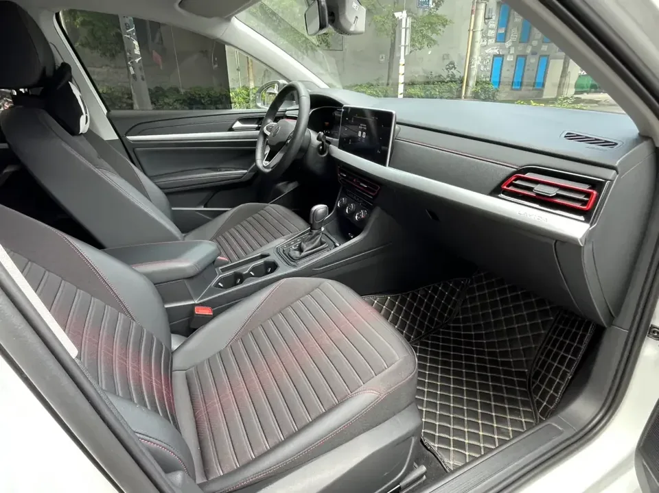Volkswagen Lavida Lavida 2024 300TSI DSG Starry Sky Edition 2024 — thumbnail 4