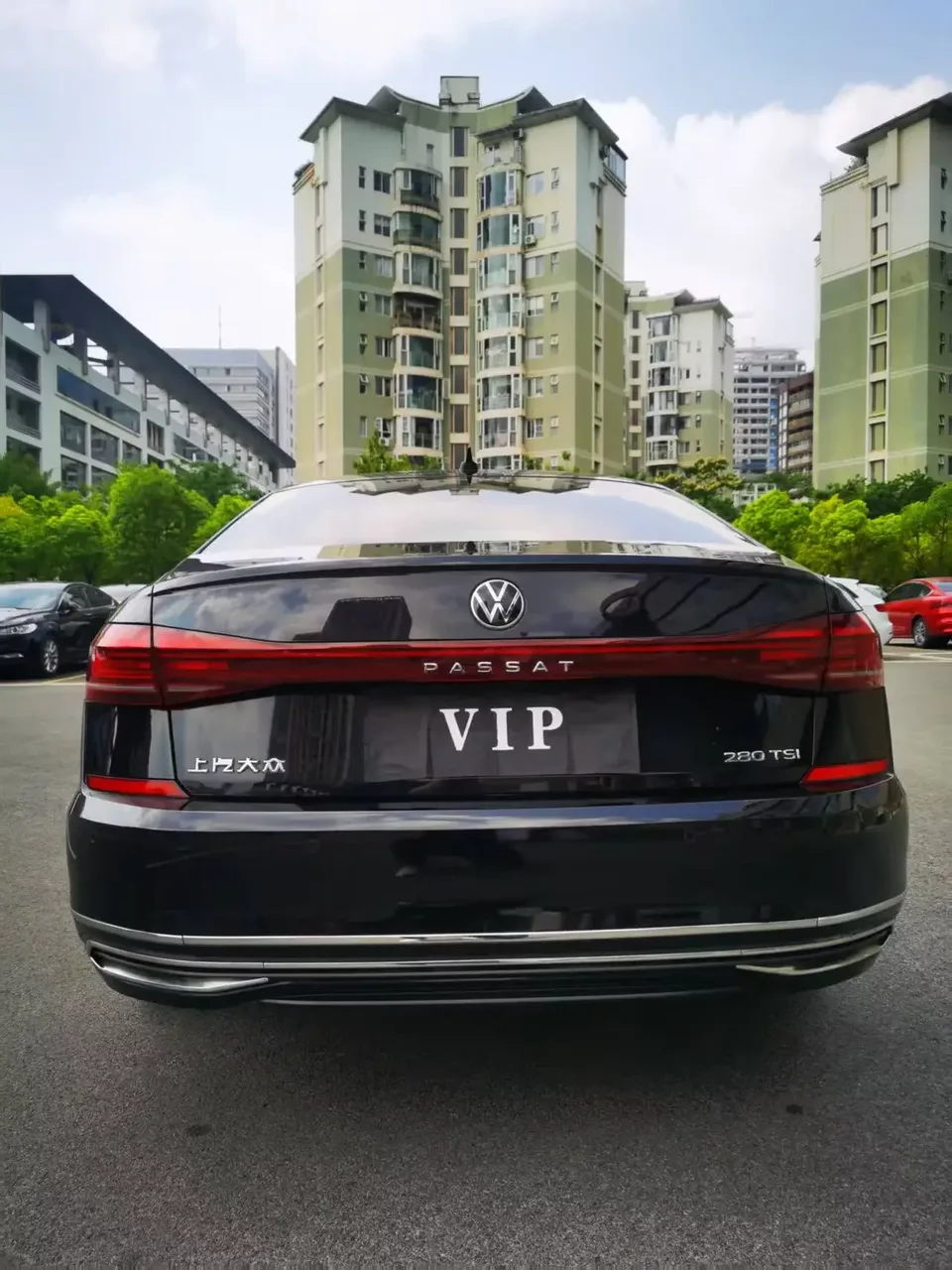 Volkswagen Passat Passat 2023 280TSI Elite Edition 2023 — thumbnail 2