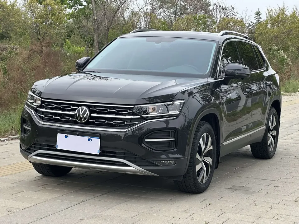 Volkswagen Tayron Tanyue 2022 280TSI 2WD Luxury Smart Edition 2022 — photo 1, buy with delivery to Moscow