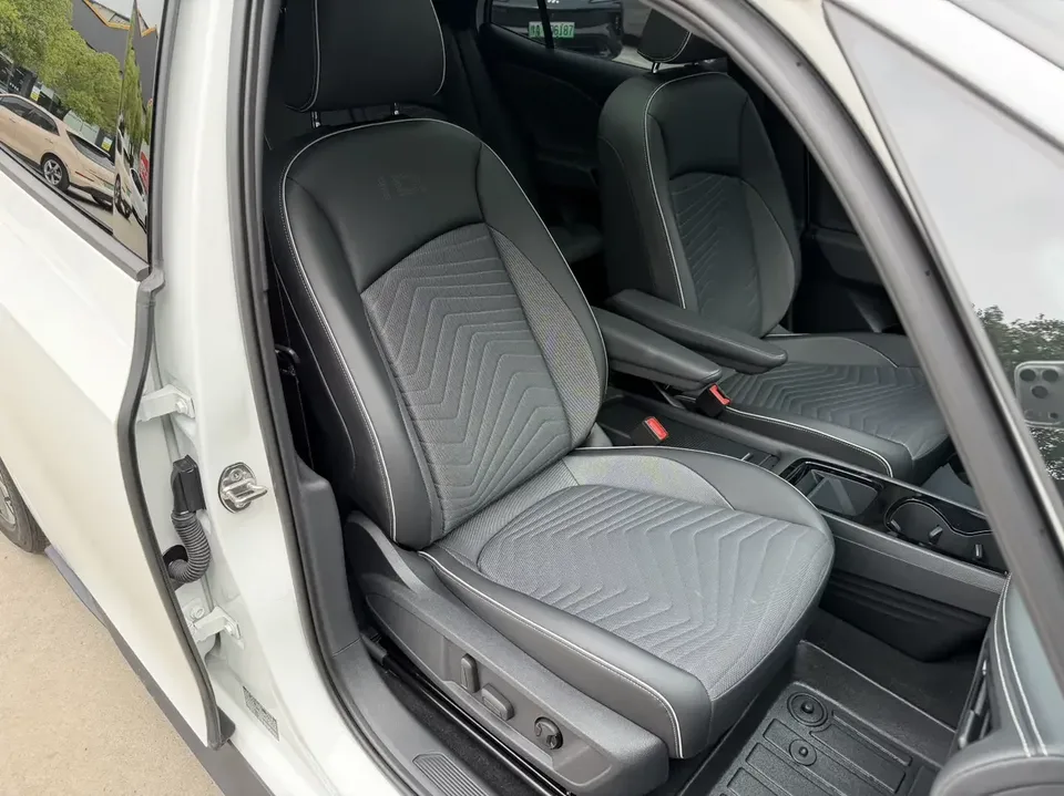 Volkswagen ID.3 Volkswagen ID.3 2024 Outstanding Edition 2024 — thumbnail 4