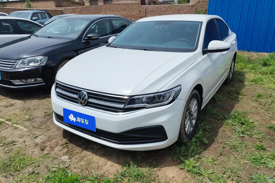 Volkswagen Bora Bora 2021 1.5L Automatic Fashion Smart Edition 2022 — photo 1, buy with delivery to Moscow