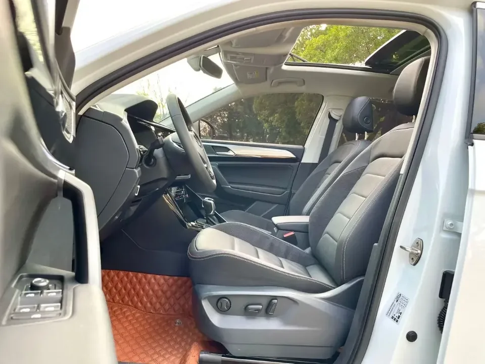 Volkswagen Tayron Tanyue 2022 280TSI 2WD Luxury Smart Edition 2022 — thumbnail 2