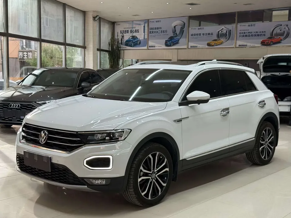 Volkswagen T-Roc TANG 2022 280TSI DSG 2WD Comfort PLUS 2022 — photo 1, buy with delivery to Moscow