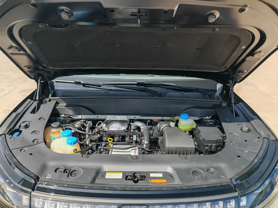 Dongfeng Yipai 008 Yipai 008 2024 210Max Extended Range 6-seater 2024 — thumbnail 3