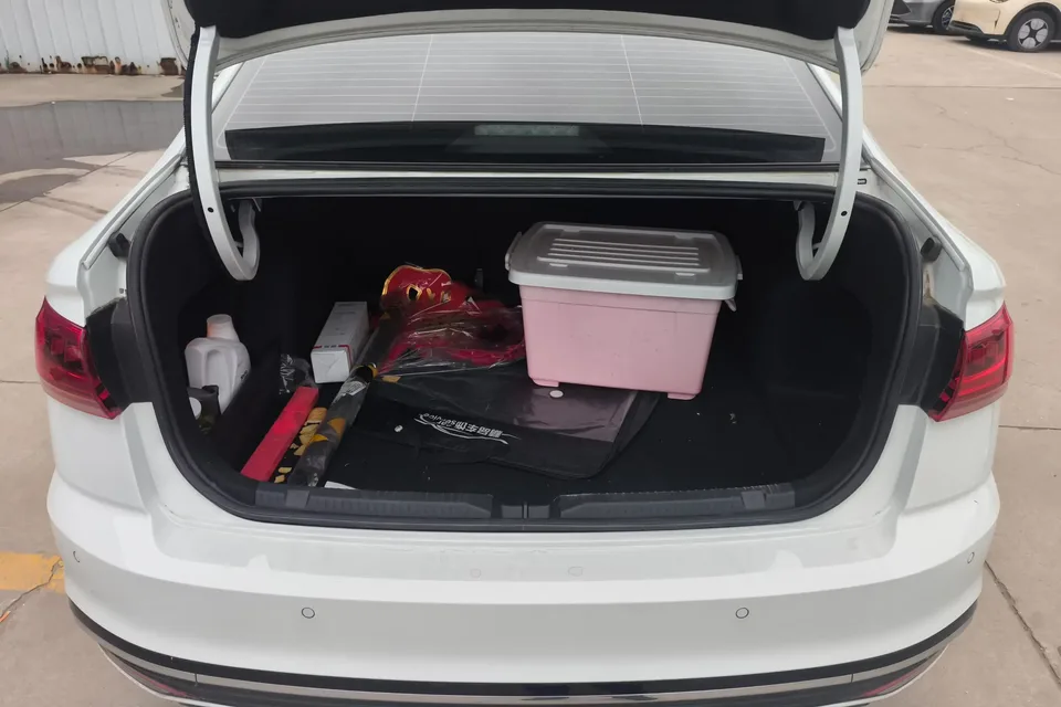 Volkswagen Bora Bora 2023 200TSI DSG Joy Edition 2023 — thumbnail 5