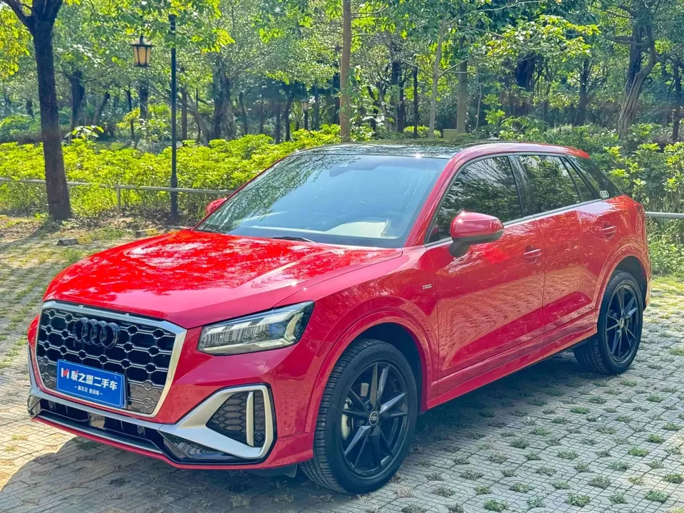 Audi Q2L Audi Q2L 2022 35 TFSI Progressive Dynamic 2022 — photo 1, buy with delivery to Moscow