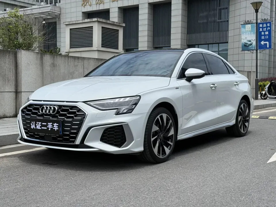 Audi A3 Audi A3 2024 A3L Limousine 35 TFSI Stylish Sports 2024 — photo 1, buy with delivery to Moscow