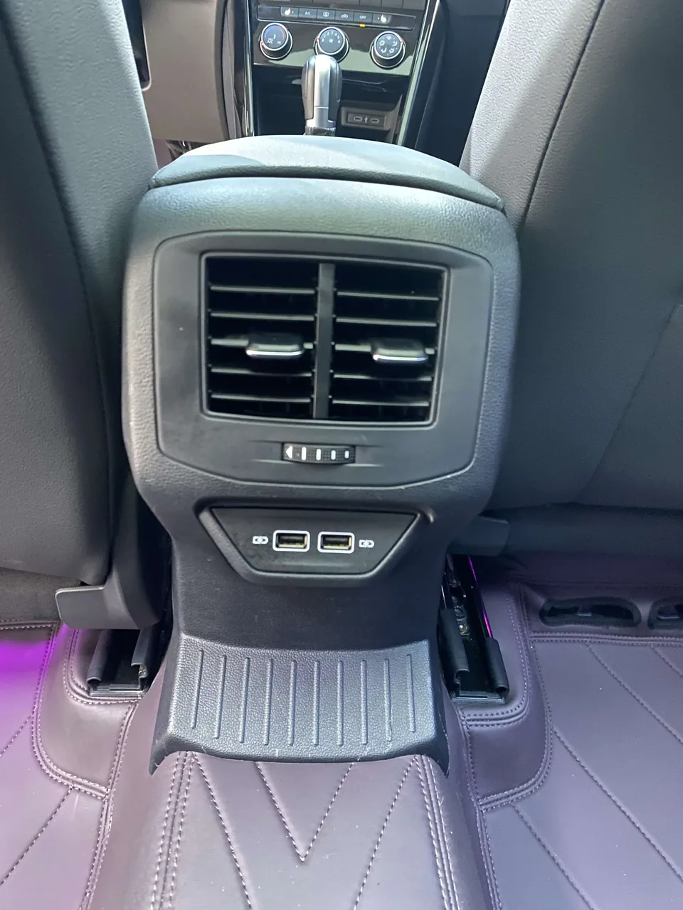 Volkswagen T-Roc TANG 2022 280TSI DSG 2WD Comfort PLUS 2022 — thumbnail 4