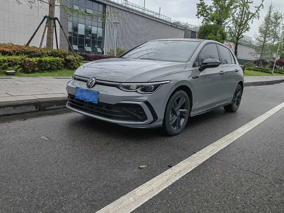 Volkswagen Golf golf 2023 280TSI DSG R-Line Lite 2024 — photo 1, buy with delivery to Moscow