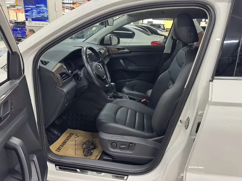Volkswagen Tharu tuyue 2021 280TSI 2WD Luxury Edition PLUS 2022 — thumbnail 3