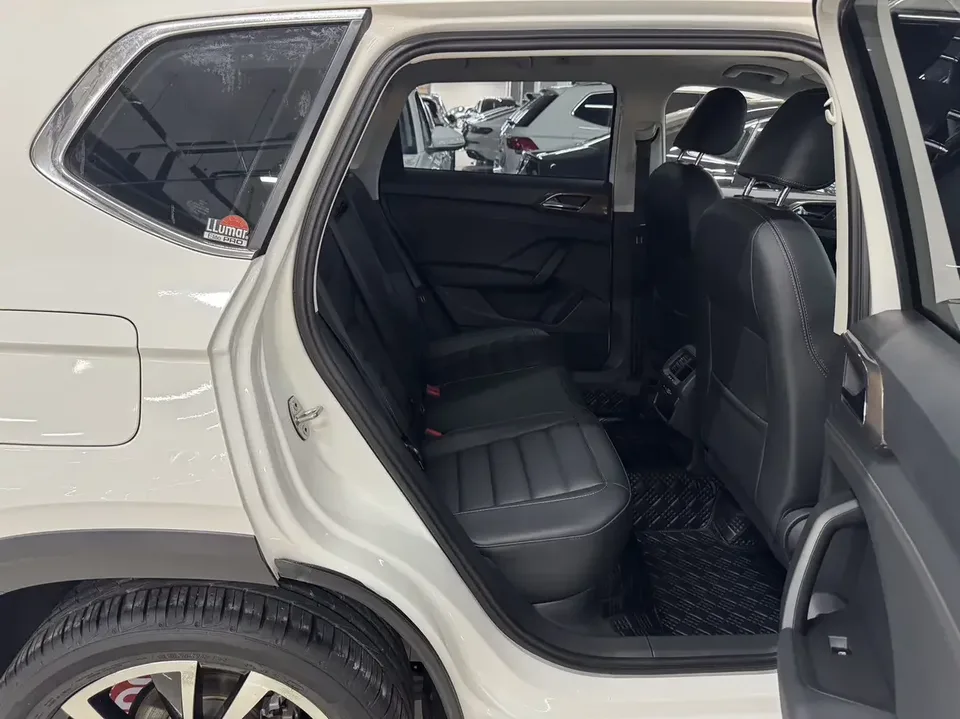 Volkswagen Tharu tuyue 2021 280TSI 2WD Luxury Edition PLUS 2022 — thumbnail 4