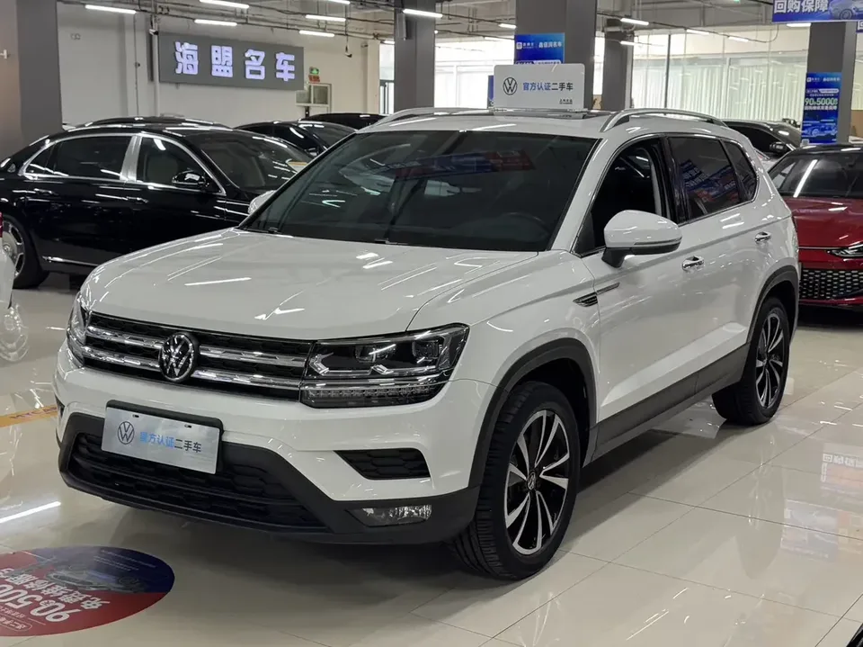 Volkswagen Tharu tuyue 2021 280TSI 2WD Luxury Edition PLUS 2022 — photo 1, buy with delivery to Moscow