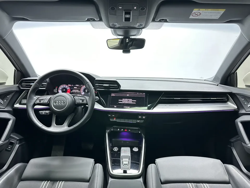 Audi A3 Audi A3 2024 Sportback 35 TFSI Stylish and sporty 2024 — thumbnail 4