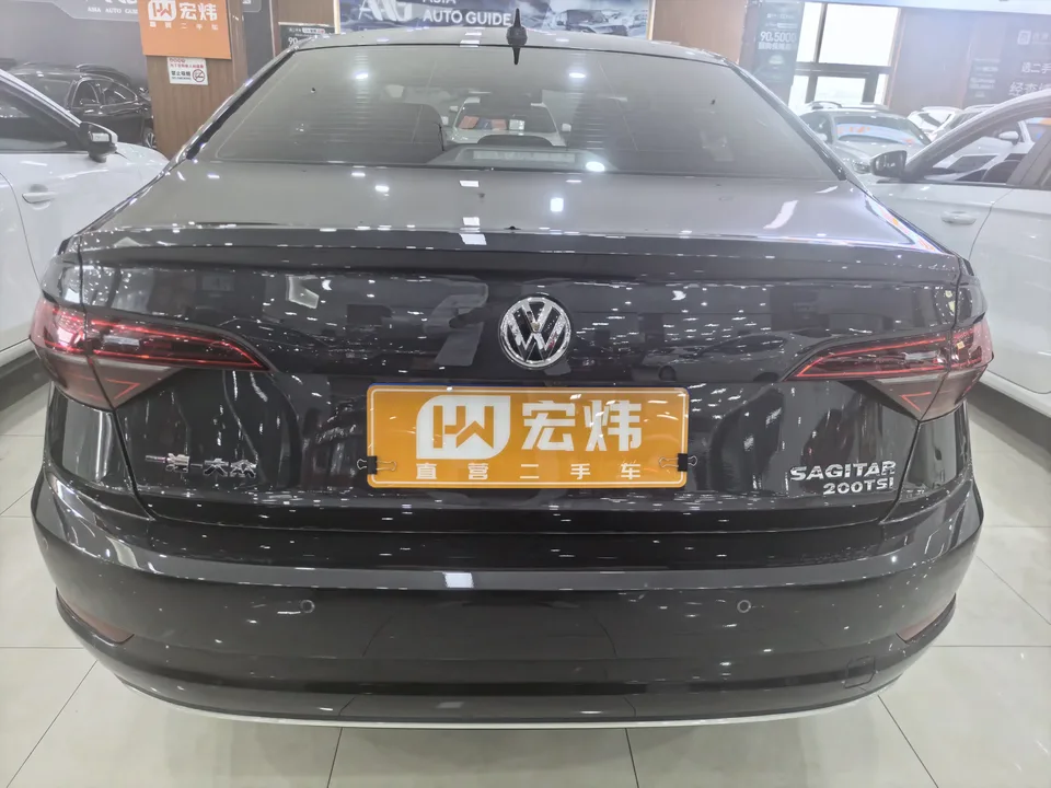 Volkswagen Sagitar Sagitar 2022 200TSI DSG Flying Edition 2022 — миниатюра 2
