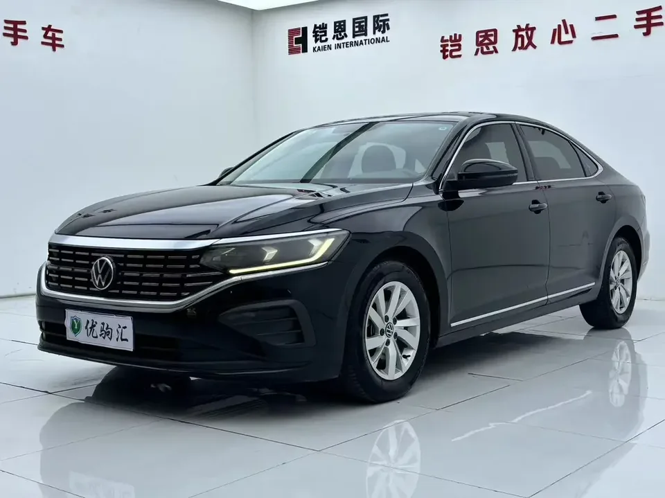 Volkswagen Passat Passat 2022 280TSI Business Edition 2022 — photo 1, buy with delivery to Moscow