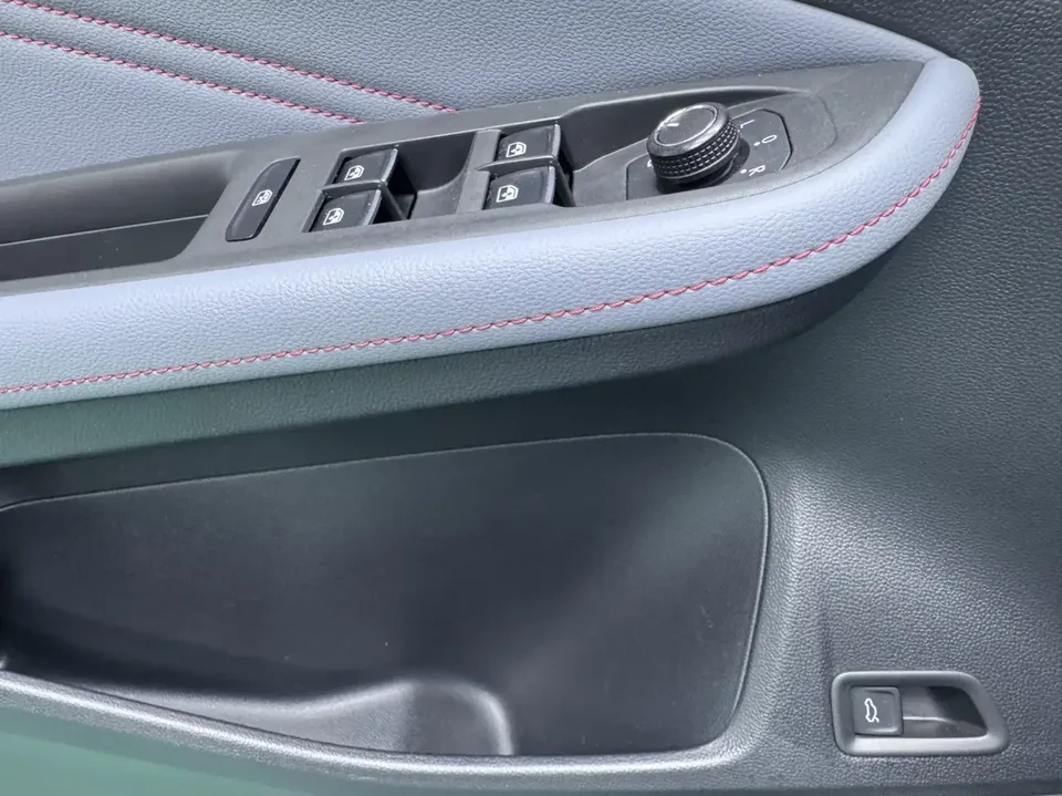 Volkswagen Lamando Lingdu 2022 Lingdu L 280TSI DSG Cool Edition 2022 — thumbnail 4