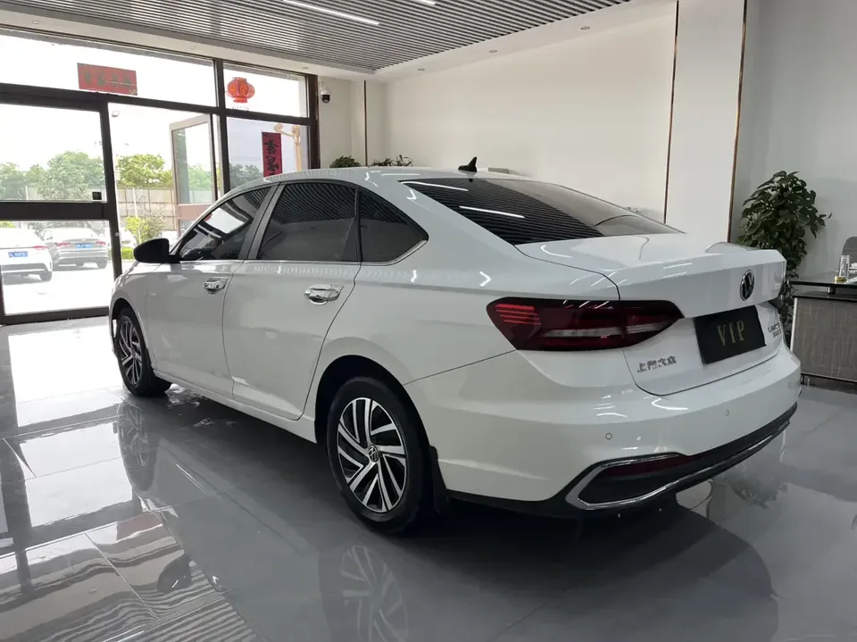 Volkswagen Lavida Lavida 2023 280TSI DSG Full Elegance Edition 2022 — thumbnail 4