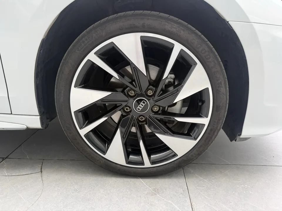 Audi A3 Audi A3 2021 A3L Limousine 35 TFSI Stylish Sports 2022 — thumbnail 3