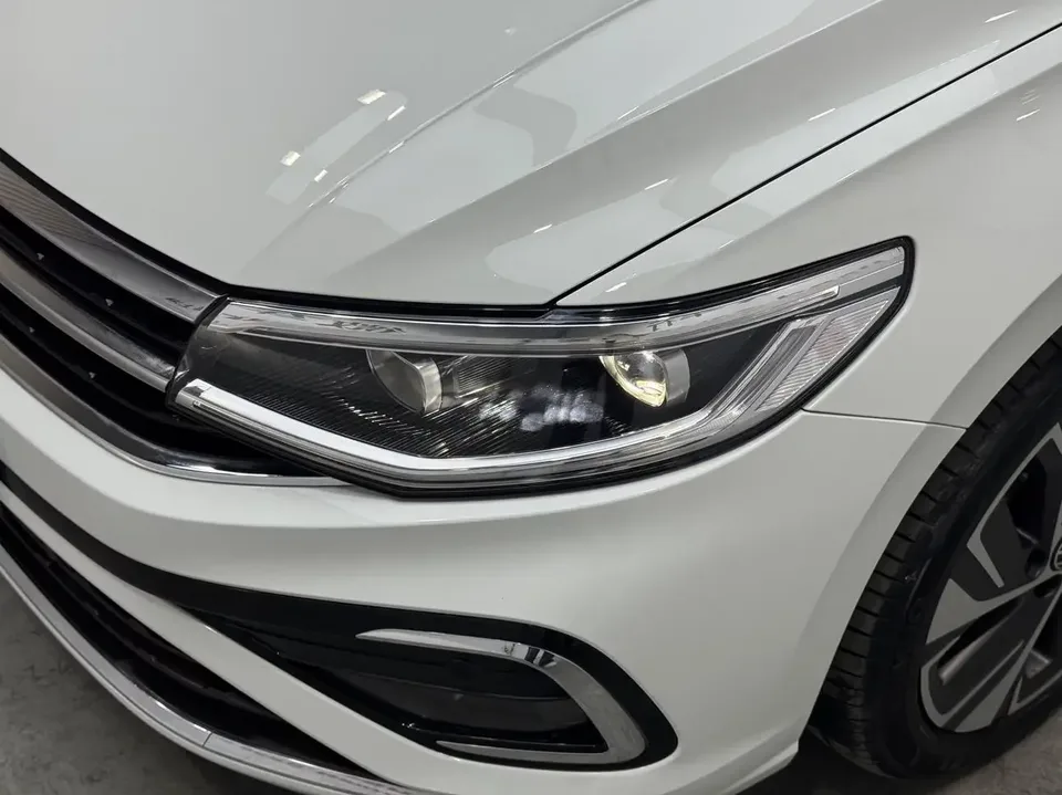 Volkswagen Bora Bora 2023 200TSI DSG Joy Travel PRO Edition 2023 — thumbnail 3