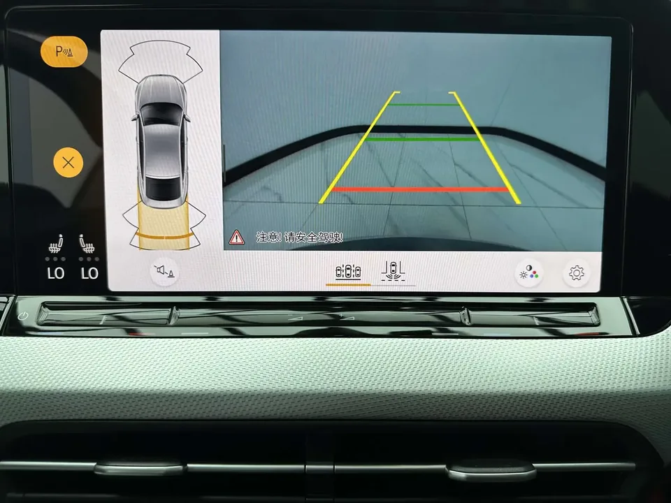 Volkswagen Lamando Lingdu 2023 Lingdu L 280TSI DSG Cool Edition 2023 — thumbnail 3