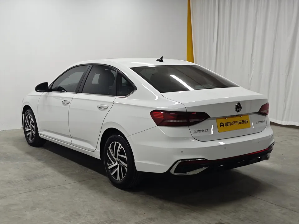 Volkswagen Lavida Lavida 2024 1.5L Automatic Starry Sky 5 Million Edition 2025 — thumbnail 2
