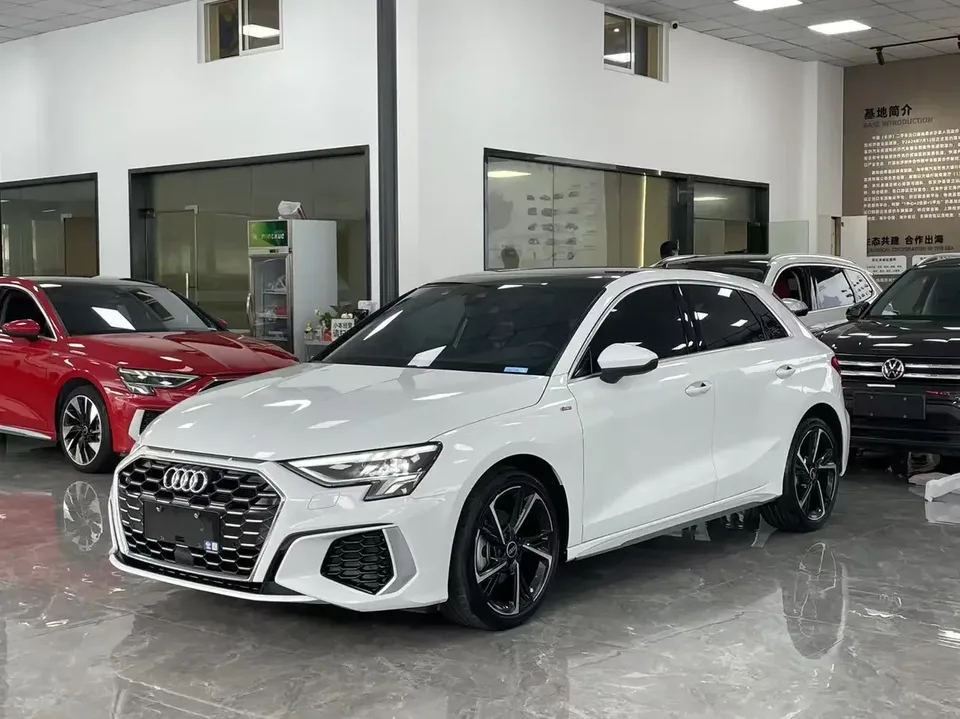 Audi A3 Audi A3 2022 Sportback 35 TFSI Stylish and sporty 2023 — photo 1, buy with delivery to Moscow