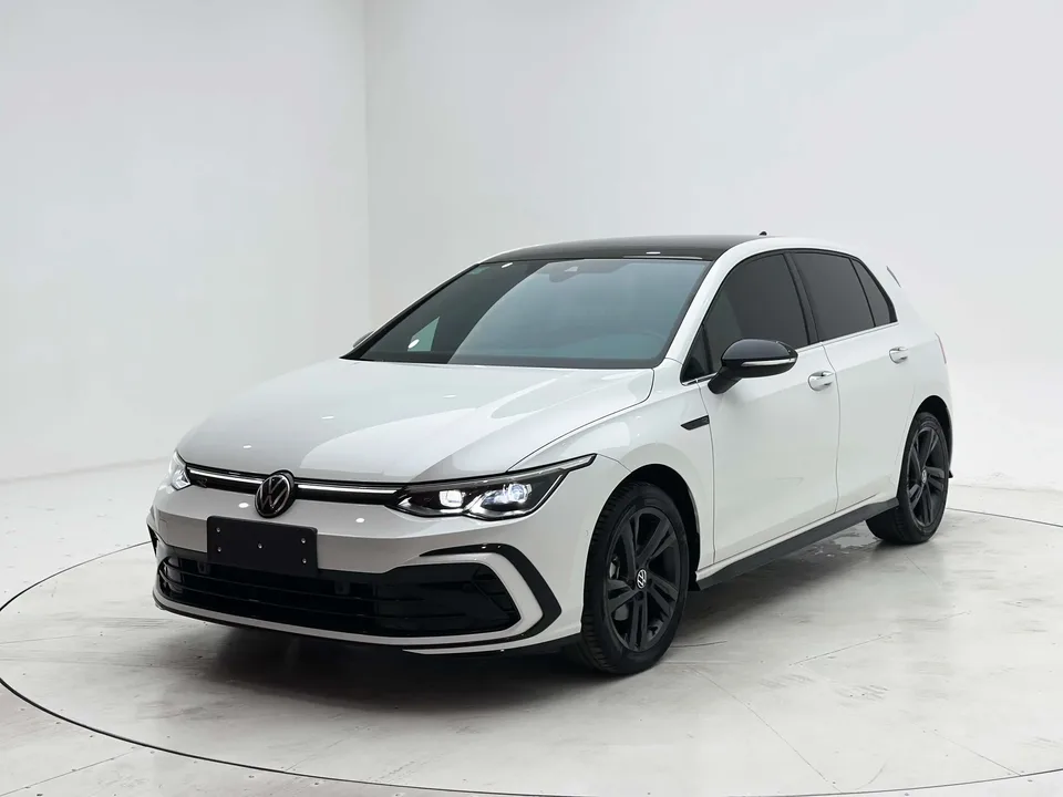 Volkswagen Golf golf 2021 280TSI DSG R-Line 2022 — photo 1, buy with delivery to Moscow