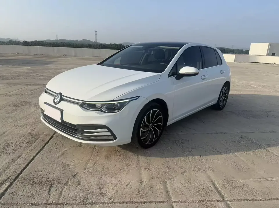 Volkswagen Golf golf 2021 280TSI DSG Pro 2022 — photo 1, buy with delivery to Moscow