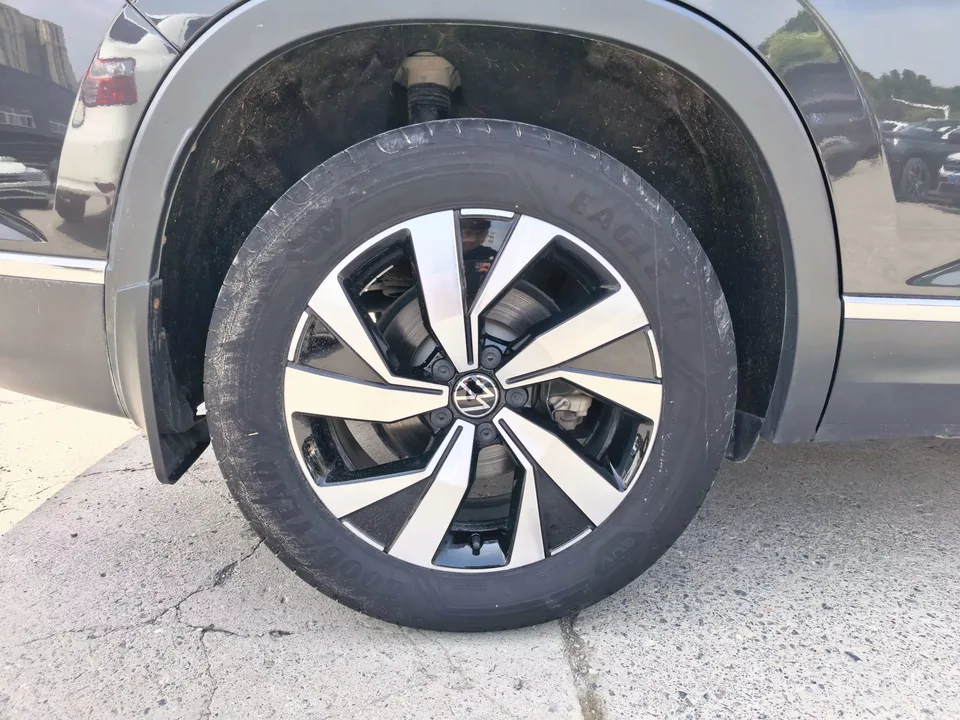 Volkswagen Tayron Tanyue 2022 280TSI 2WD Luxury Smart Edition 2022 — thumbnail 4