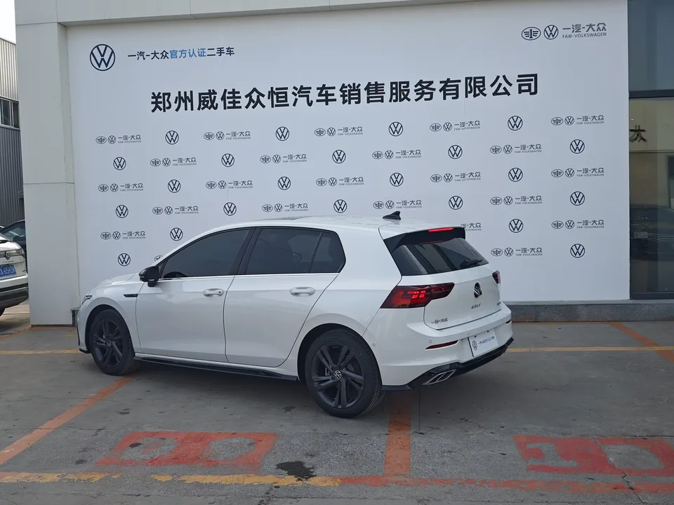 Volkswagen Golf golf 2023 280TSI DSG R-Line facelift 2024 — thumbnail 2