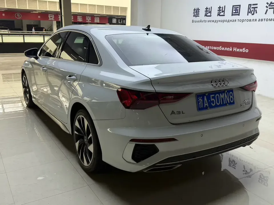 Audi A3 Audi A3 2022 A3L Limousine 35 TFSI Stylish Sports 2022 — миниатюра 2