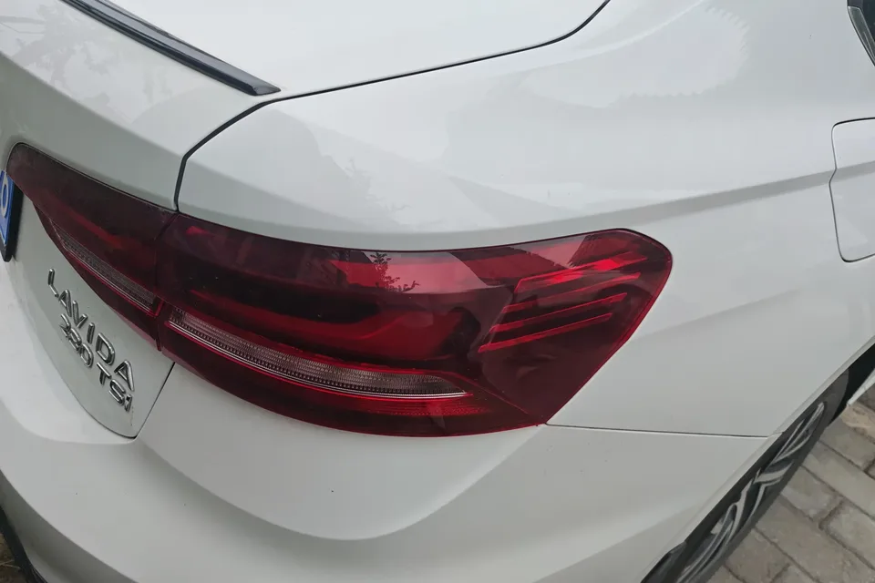Volkswagen Lavida Lavida 2023 280TSI DSG Starry Sky Edition 2023 — thumbnail 4