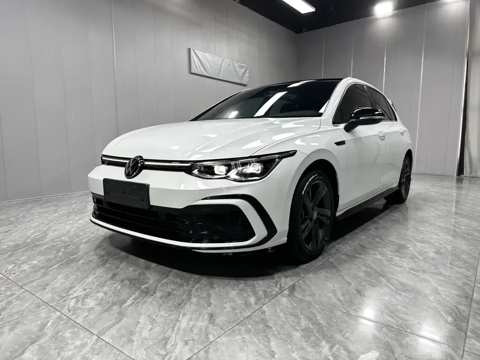 Volkswagen Golf golf 2023 280TSI DSG R-Line Lite 2024 — photo 1, buy with delivery to Moscow