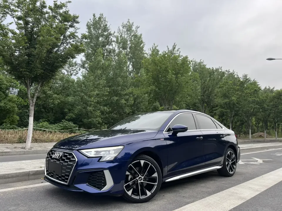 Audi A3 Audi A3 2023 A3L Limousine 35 TFSI facelift: stylish and sporty 2023 — photo 1, buy with delivery to Moscow