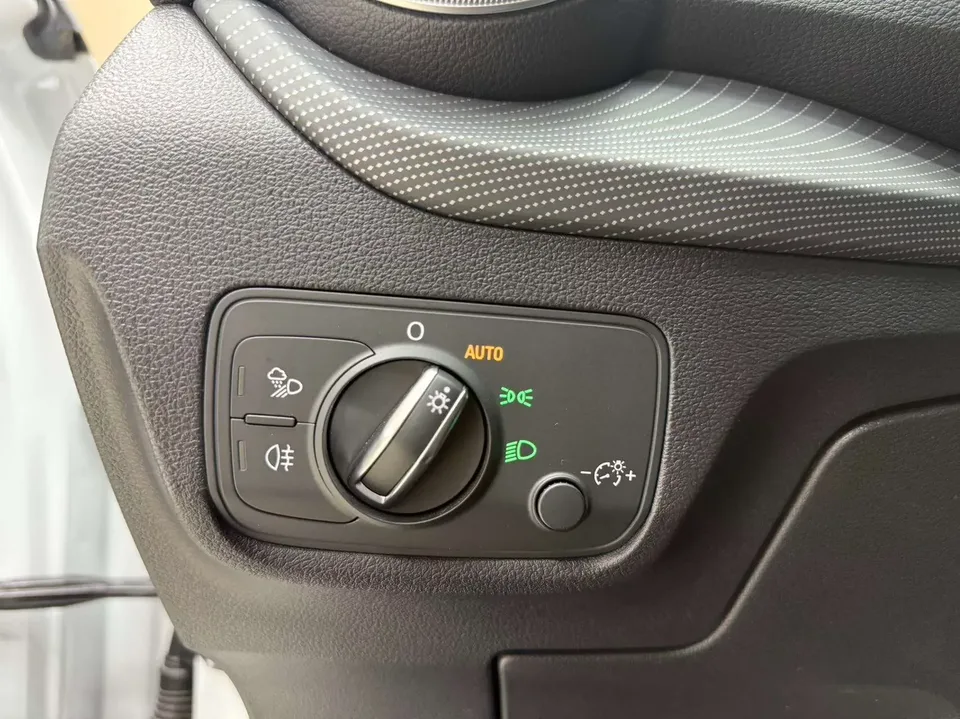 Audi Q2L Audi Q2L 2022 35 TFSI Stylish and Elegant 2022 — thumbnail 4