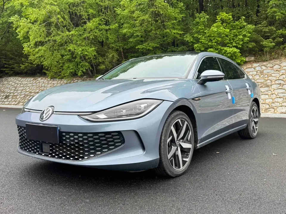 Volkswagen Lamando Lingdu 2022 Lingdu L 280TSI DSG Cool Edition 2022 — photo 1, buy with delivery to Moscow