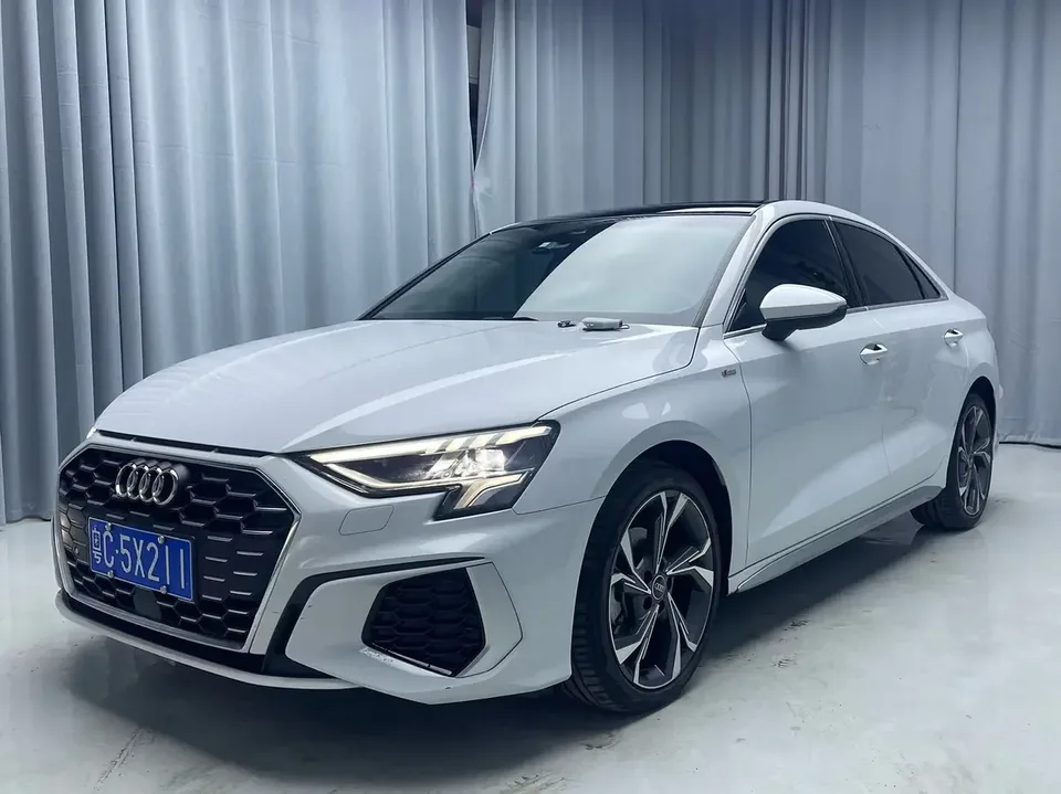 Audi A3 Audi A3 2022 A3L Limousine 35 TFSI Luxury Sports 2022 — photo 1, buy with delivery to Moscow