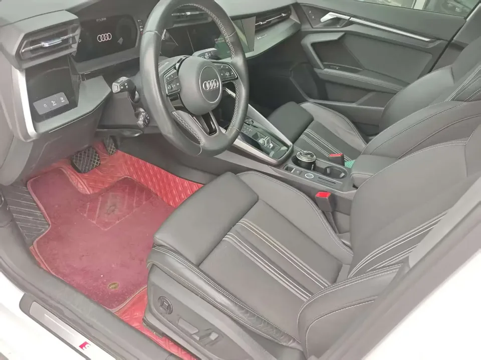 Audi A3 Audi A3 2024 Sportback 35 TFSI Stylish and sporty 2024 — thumbnail 3