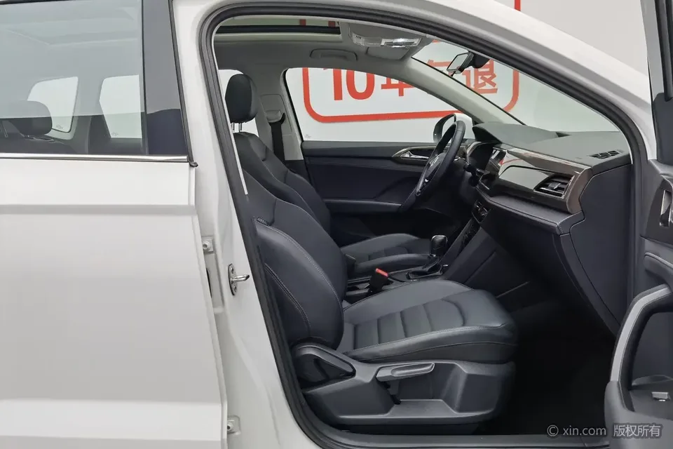 Volkswagen Tharu tuyue 2022 280TSI 2WD Deluxe Edition 2023 — thumbnail 5