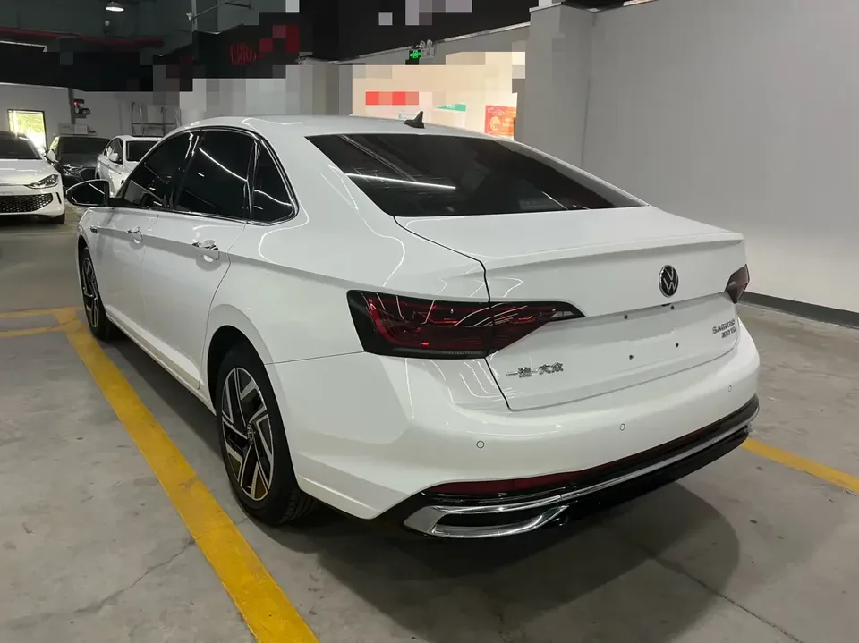 Volkswagen Sagitar Sagitar 2023 280TSI DSG Beyond Edition Plus 2022 — thumbnail 4