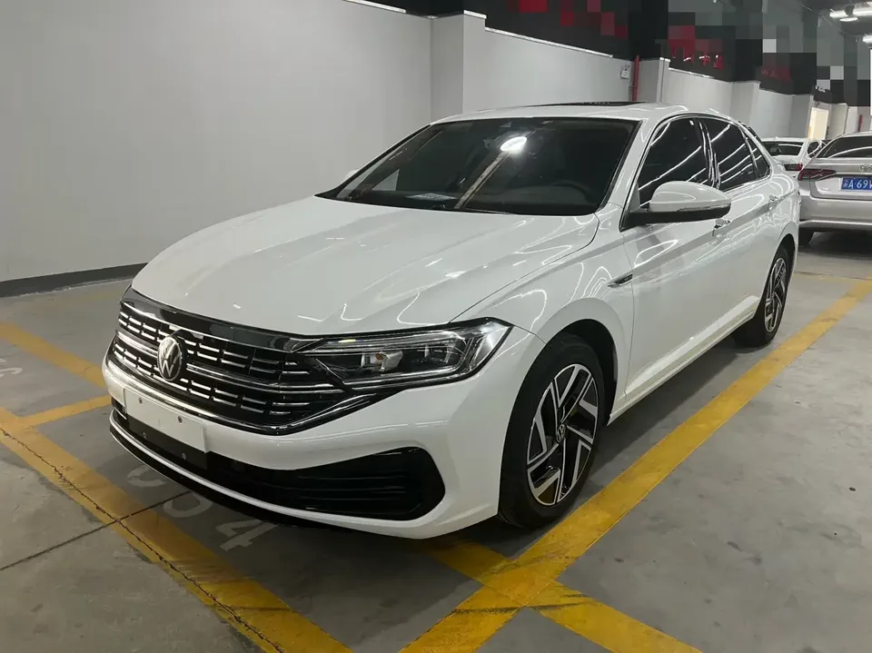 Volkswagen Sagitar Sagitar 2023 280TSI DSG Beyond Edition Plus 2022 — photo 1, buy with delivery to Moscow