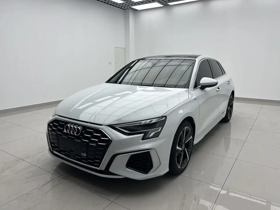 Audi A3 Audi A3 2022 Sportback 35 TFSI Stylish and sporty 2022 — photo 1, buy with delivery to Moscow