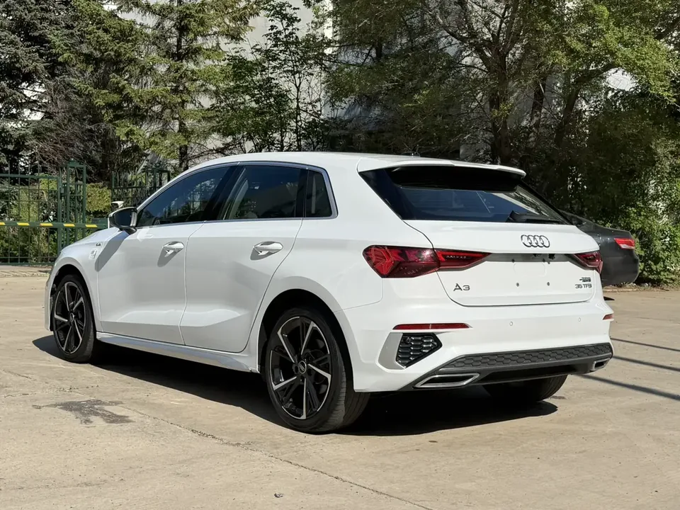 Audi A3 Audi A3 2023 Sportback 35 TFSI Stylish and sporty 2023 — thumbnail 2