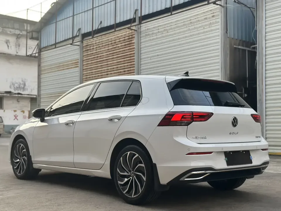 Volkswagen Golf golf 2023 280TSI DSG Pro 2024 — thumbnail 2